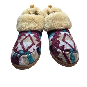 Dear Foam Cozy Aztec-Pattern Faux Fur Lined Women's Slippers